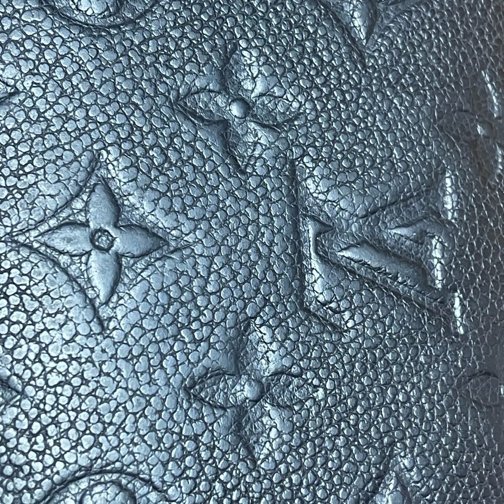 - Louis Vuitton Monogram Wallet - Picture 3 of 8